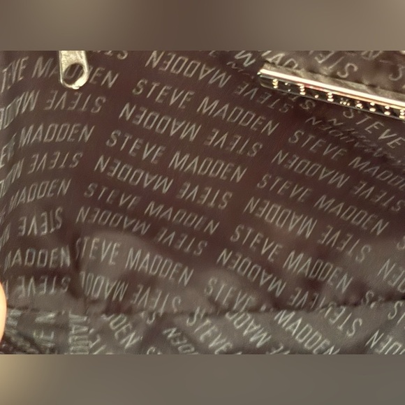 Steve Madden Vibrant Red Shoulder Bag with Silver Accents - Picture 7 of 12